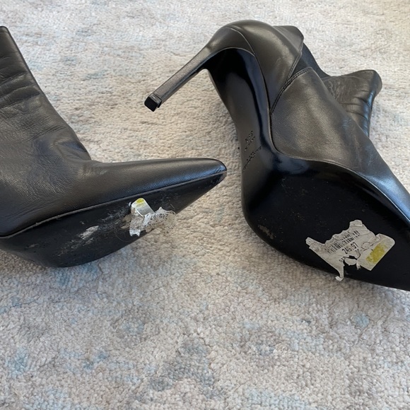 Saint Laurent Booties - Picture 5 of 7